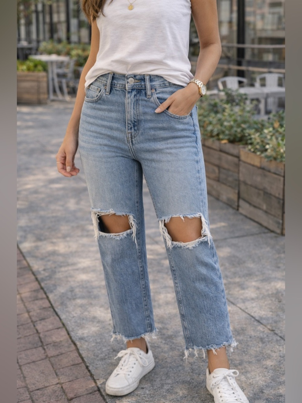 534 We The Free Distressed Straight Leg Jeans 28 High Rise Raw Hem Free People